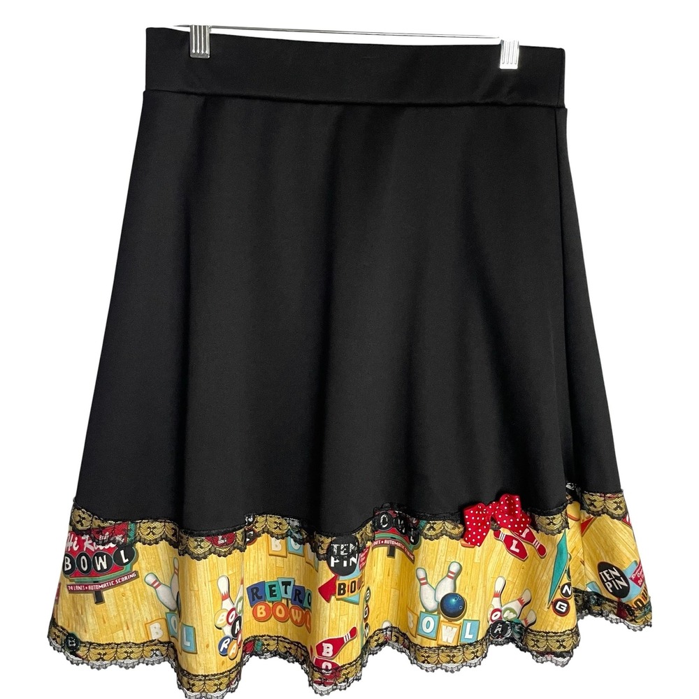 Paper Doll‎ Prod Retro Rockabilly Bowling Skirt Size L Black Knit Lace Trim